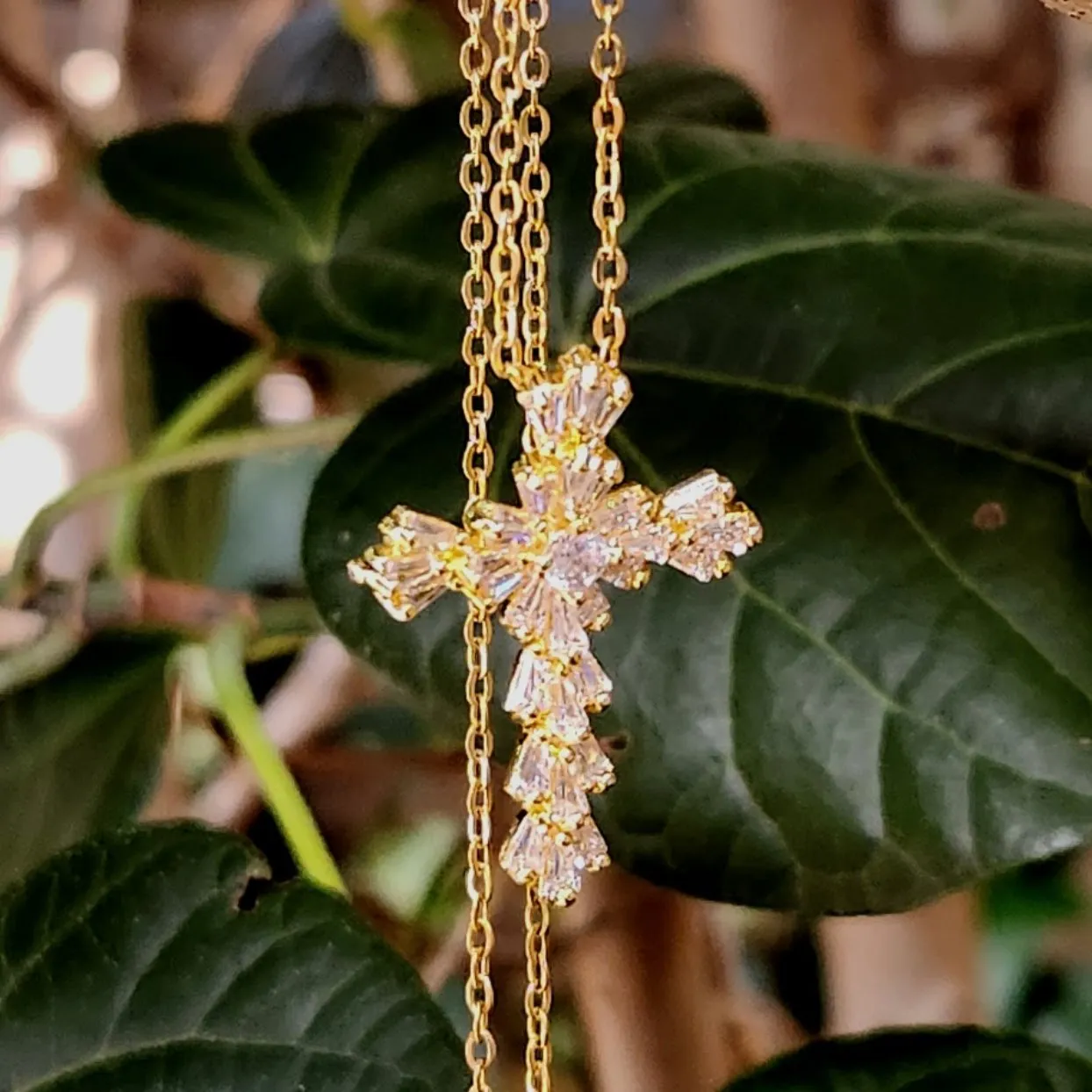 CROSS OF GOLD  - WATERPROOF 18K GOLD CROSS NECKLACE